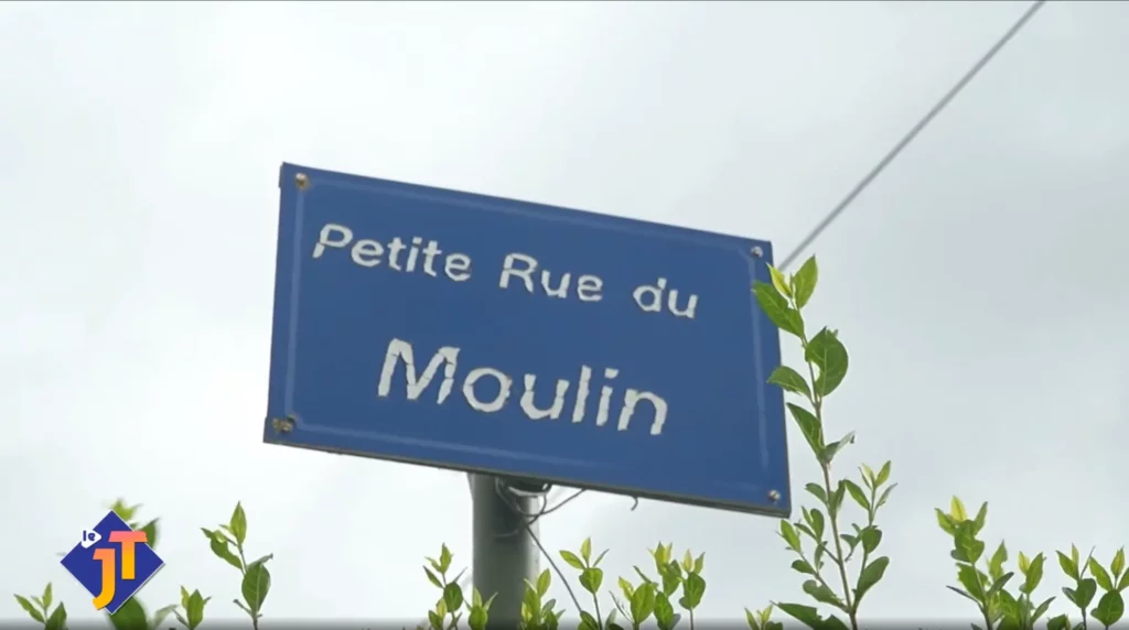 A cote de la plaque Petite rue du Moulin, Orbais
