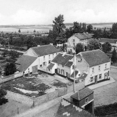 Thorembais-Saint-Trond - Place vue de la brasserie Meurice - Avant la Première Guerre mondiale Thorembais-Saint-Trond - Place vue de la brasserie Meurice - Avant la Première Guerre mondiale